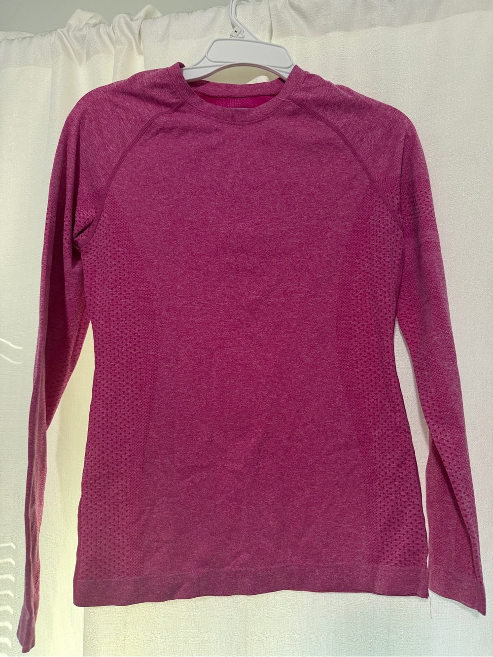 Women's Figs Long-Sleeve Seamless Crewneck Top - Pink